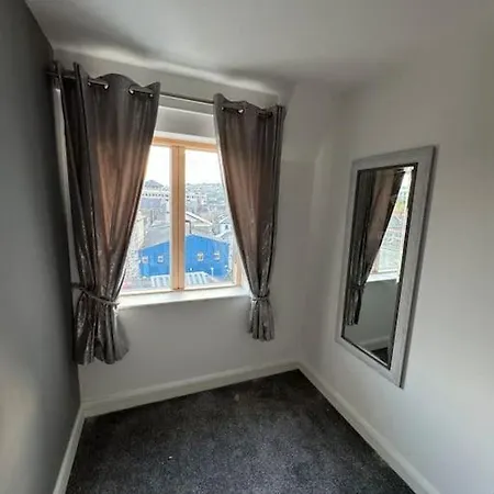 Luxury 2 Bed Fully Equipped Centre Apartment Cork