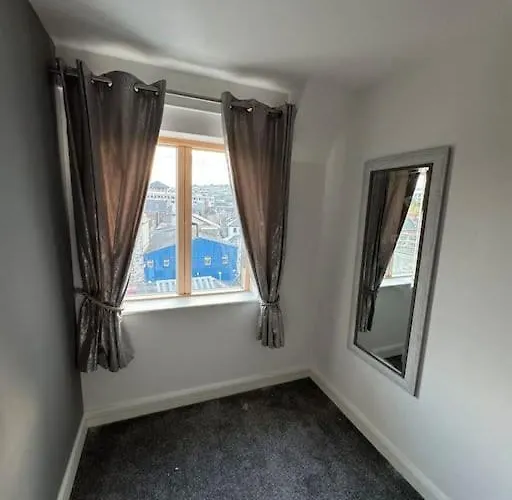 Luxury 2 Bed Fully Equipped Centre Apartment Cork