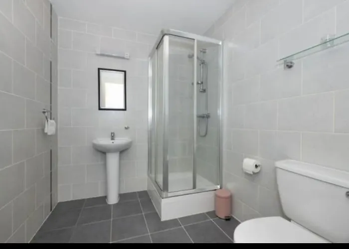 Luxury 2 Bed Fully Equipped Centre * Cork