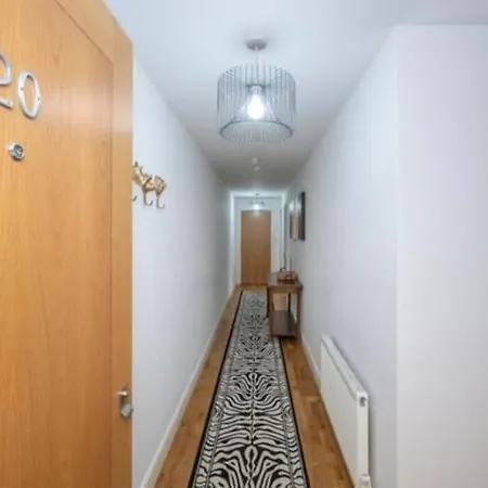 Apartman Luxury 2 Bed Fully Equipped Centre