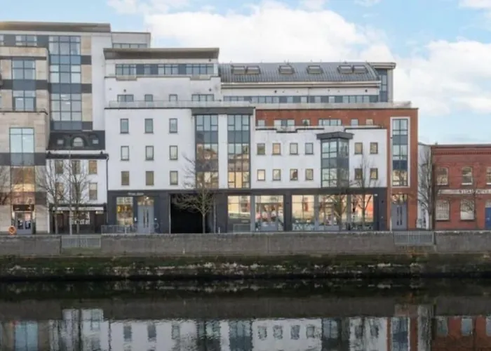 Luxury 2 Bed Fully Equipped Centre Apartmán *