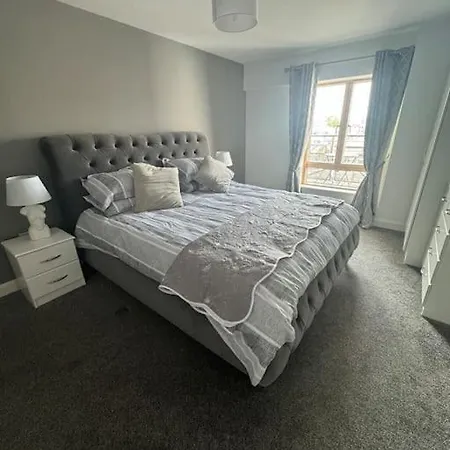 Luxury 2 Bed Fully Equipped Centre Appartement *