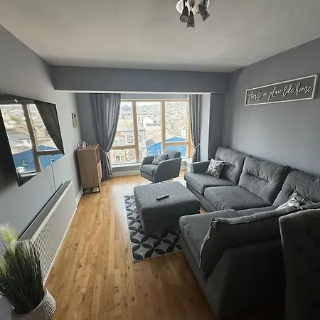 Luxury 2 Bed Fully Equipped Centre Appartement *